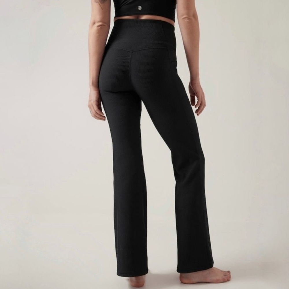 Athleta Black Salutation Stash Rib Flare Pants XL-T